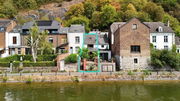 3-bedroom house with terrace and views of the Meuse River