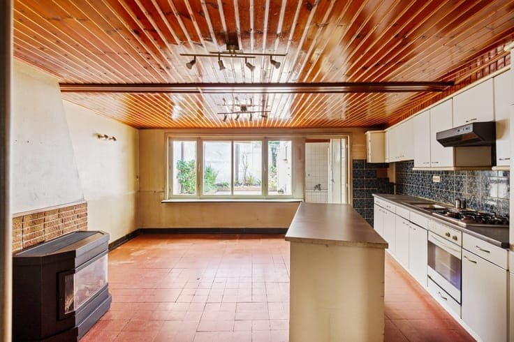 Woning met veel renovatie potentieel