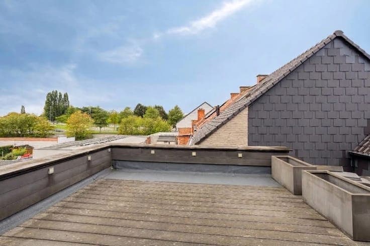 Verrassend ruime en energiezuinige gerenoveerde woning me...