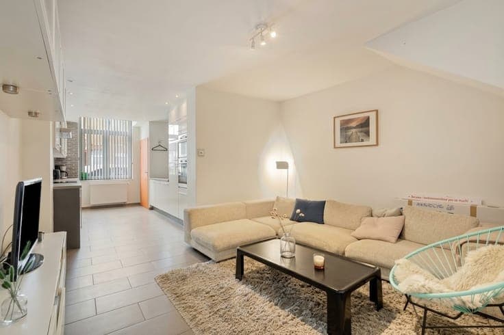 Verrassend ruime en energiezuinige gerenoveerde woning me...