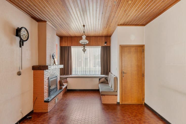 PRACHTIG GELEGEN WONING VLAK BIJ CENTRUM BONHEIDEN