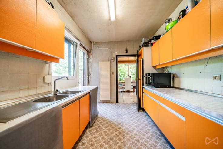 House in Walcourt Laneffe