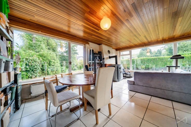 House in Walcourt Laneffe