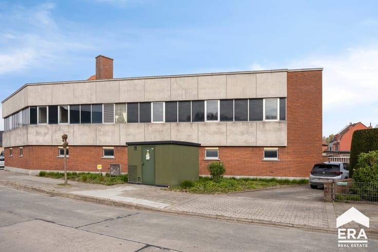 Investment Opportunity with Sale & Lease Back in Oostkamp