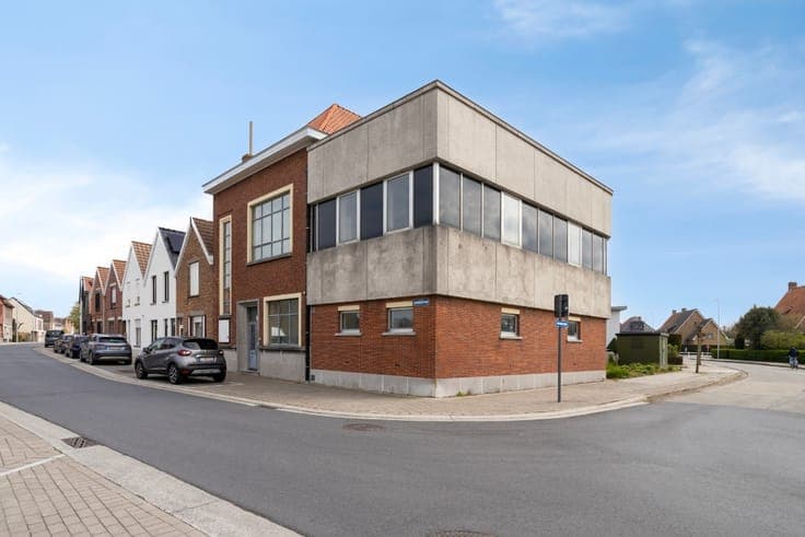 Investment Opportunity with Sale & Lease Back in Oostkamp