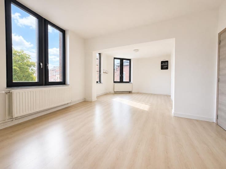 MAISON DE COMMERCE - RDC + DUPLEX - PEB D - CENTRE VILLE