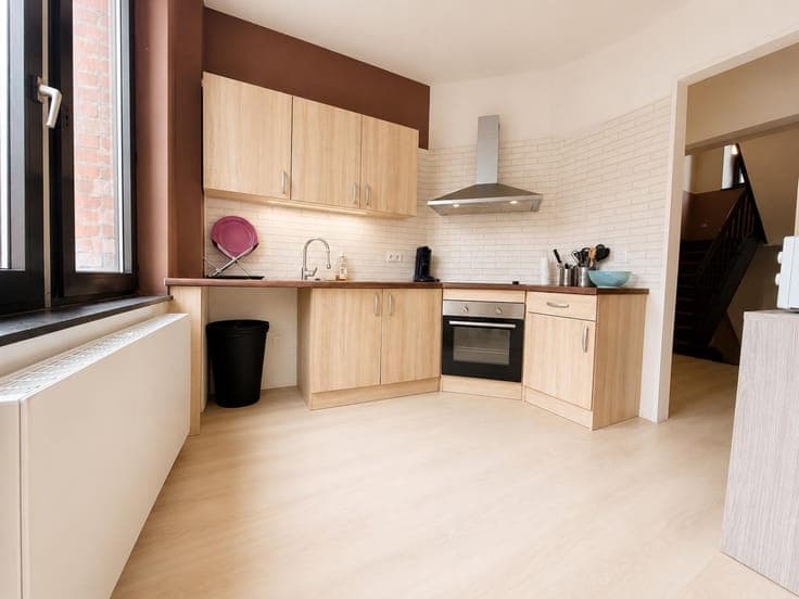 MAISON DE COMMERCE - RDC + DUPLEX - PEB D - CENTRE VILLE