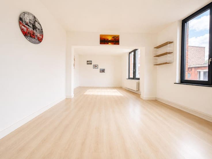 MAISON DE COMMERCE - RDC + DUPLEX - PEB D - CENTRE VILLE