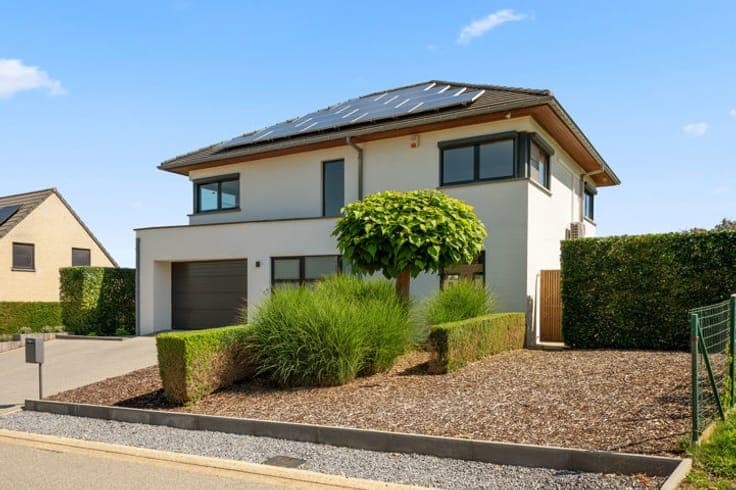 Energy-efficient (EPC B) villa with high-quality finishes