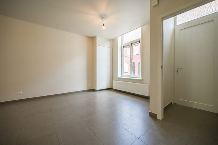 Instapklare woning met twee slaapkamers nabij centrum Izegem