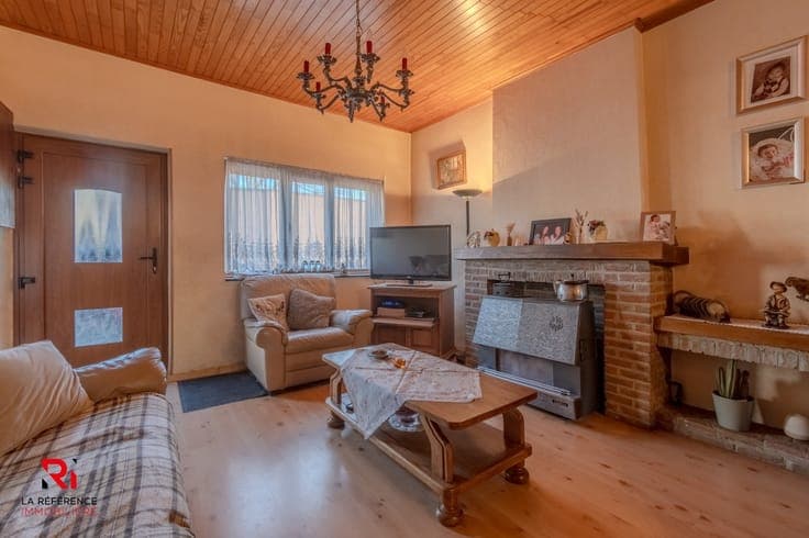 🏡 FOR SALE – 3-Bedroom House with Garden
