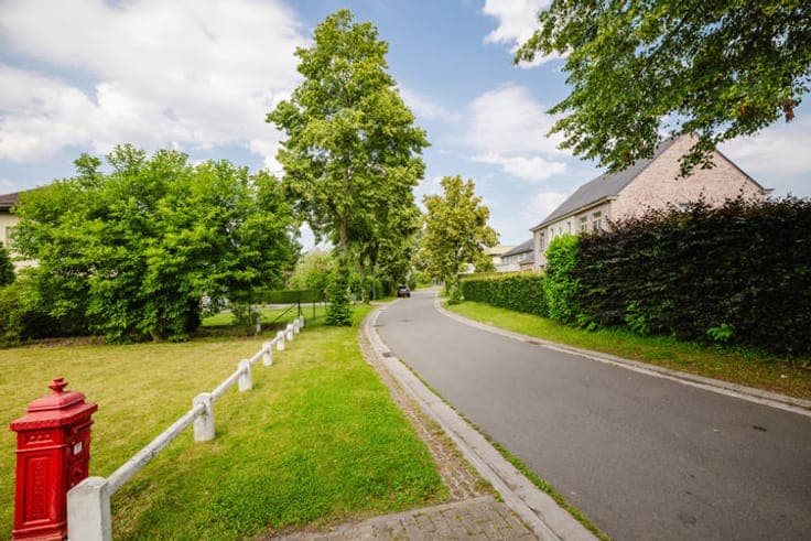 Home with a garden in a exclusive neighborhood in Merelbeke