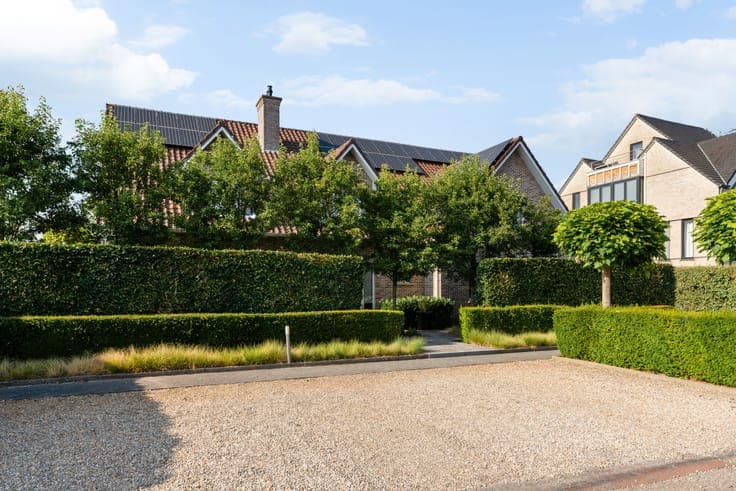 Unique ready-to-move-in villa with former doctor's practice