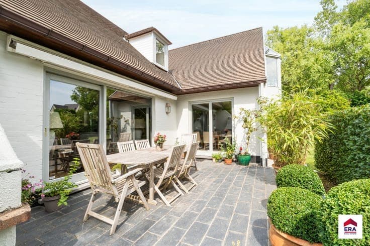 Villa with 4 bedrooms in Wemmel