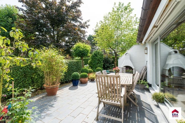 Villa with 4 bedrooms in Wemmel