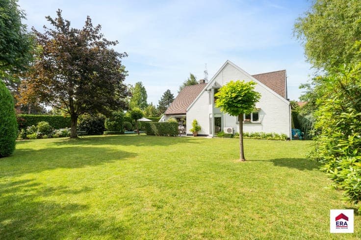 Villa with 4 bedrooms in Wemmel