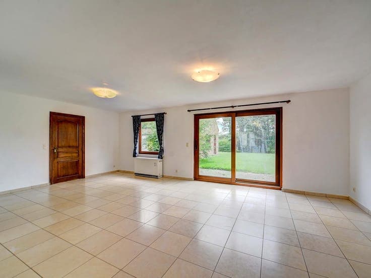 Spacious detached house with large garden in Tervuren