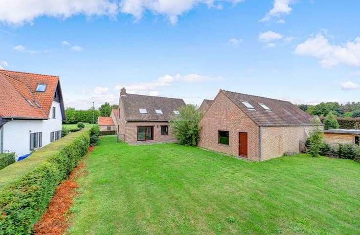 Spacious detached house with large garden in Tervuren