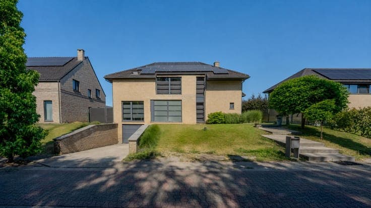 House in La Louviere