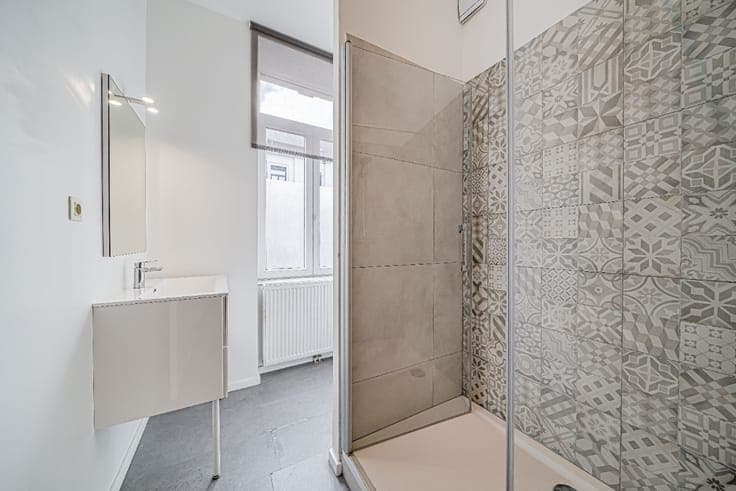 Renovated 4-bed house with terrace & garden – Arlon