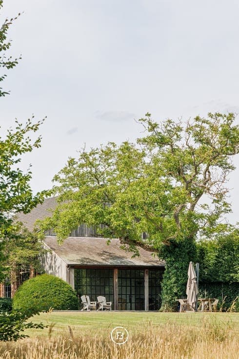 Long facade farm