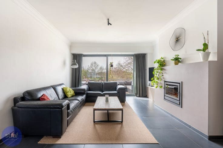 Veelzijdige woning met grote tuin en praktijkmogelijkheid...