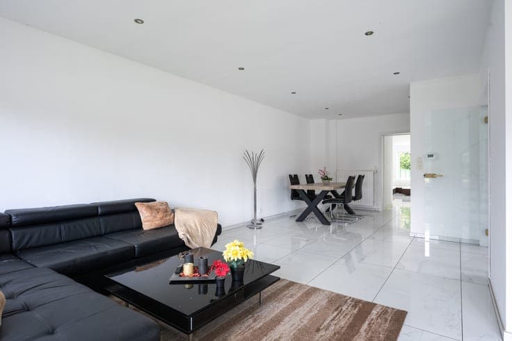 Gerenoveerde woning met 3 slpkrs te Putte