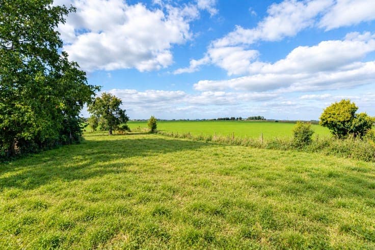 Detached house situated on a plot of 76A70 in Pepingen