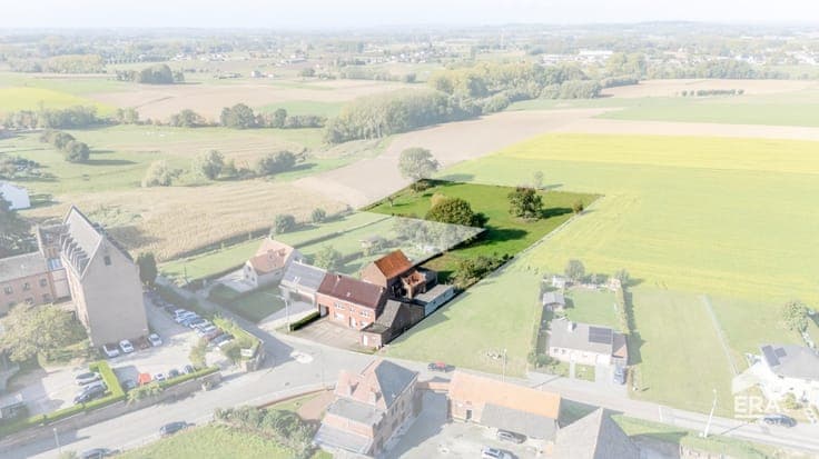 Detached house situated on a plot of 76A70 in Pepingen