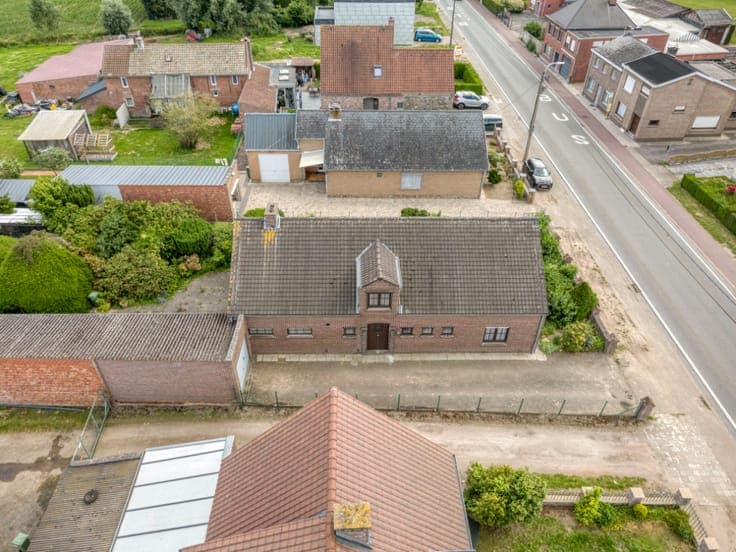Open bebouwing met ruime tuin en uitzicht op groen