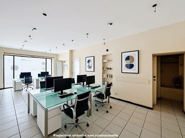 Exceptional space and a wide range of layout options.