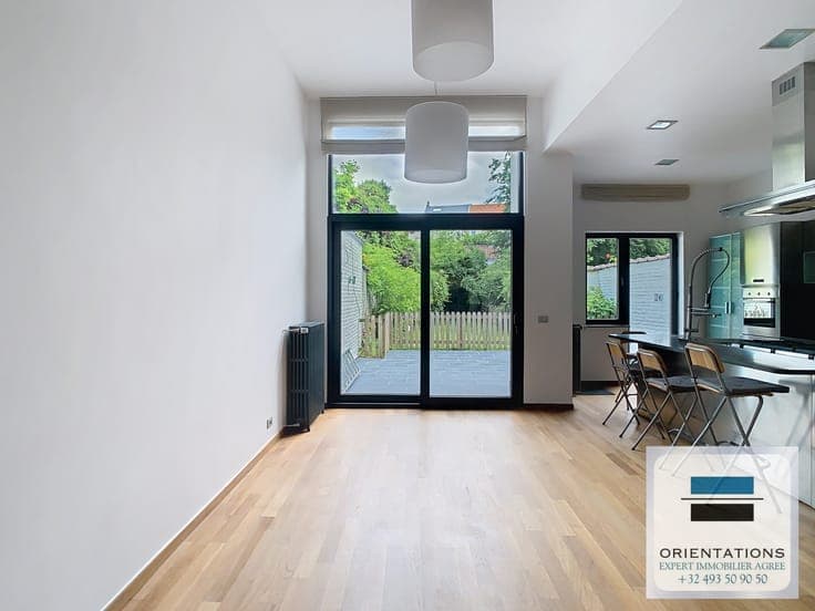 INFO and VISITS 7/7: Splendid house with lift and back house