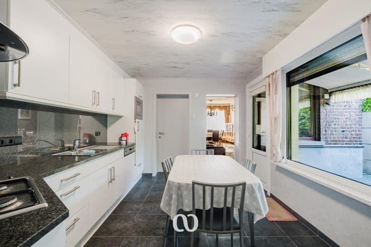 Solid family home with 3 bedrooms, garage, and insulated at