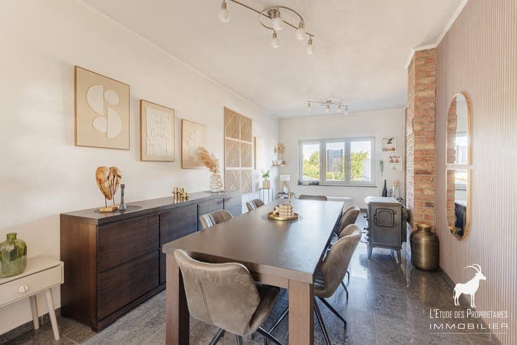 Villa for sale in Arsimont.