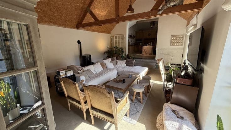 UNIQUE RURAL FARM ON 8,035 M² A DREAM FOR HORSE LOVERS, LARG
