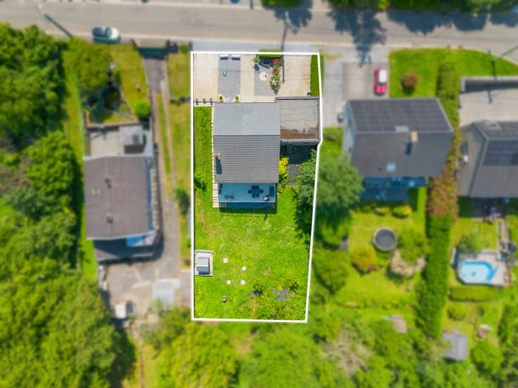 Villa with multiple possibilities on the heights