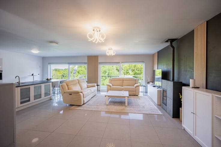 Villa with multiple possibilities on the heights