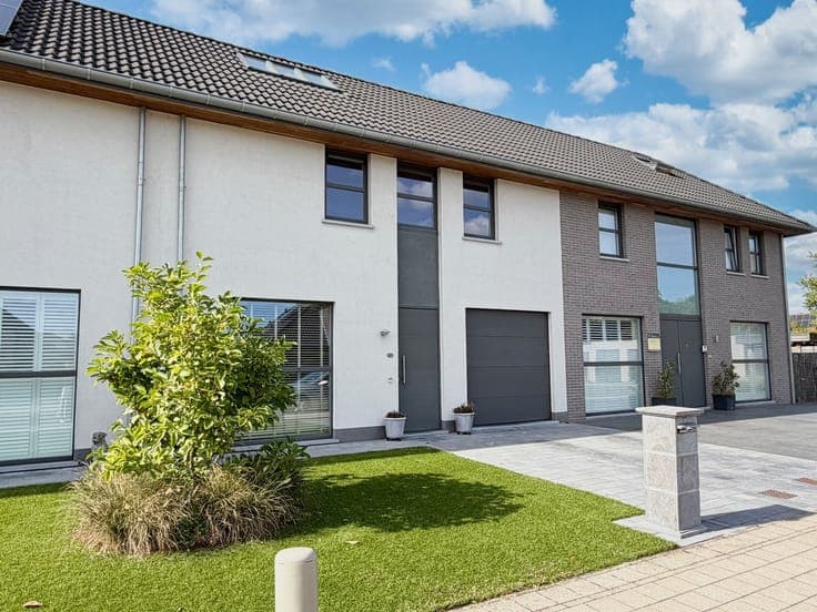 Unieke, lichtrijke gezinswoning met 3/4 slpks + zonnige tuin