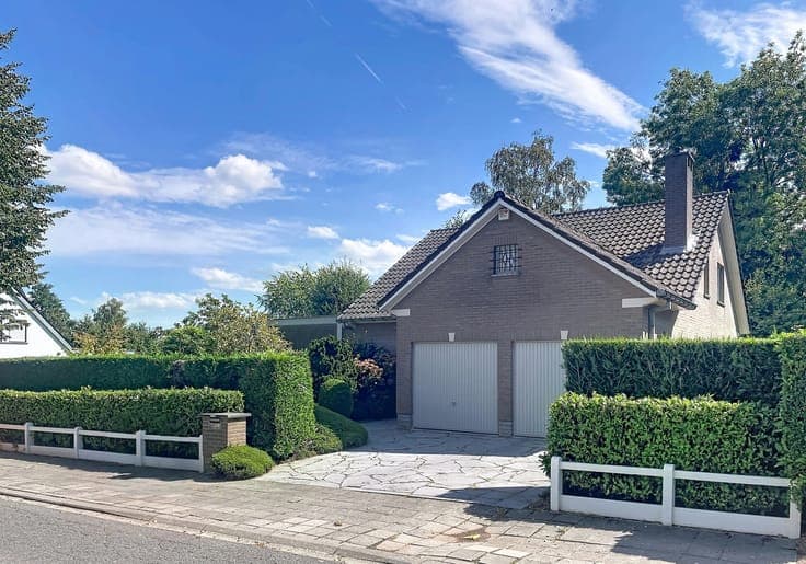 Spacious classic VILLA in the Marnix area