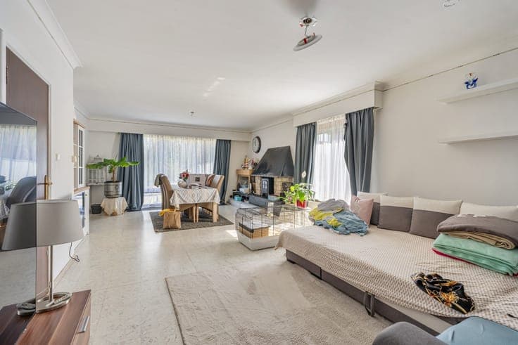 Ruime gezinsvilla met 5 slaapkamers, leuke tuin en uitste...