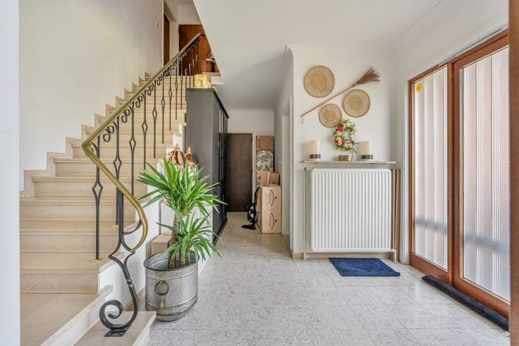 Ruime gezinsvilla met 5 slaapkamers, leuke tuin en uitste...