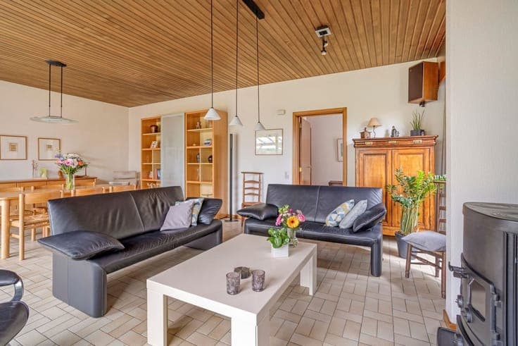 Open bebouwing met 3 slaapkamers en prachtige tuin op toploc