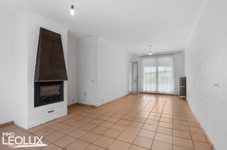 Home in a prime location with stunning views in Asse for sal