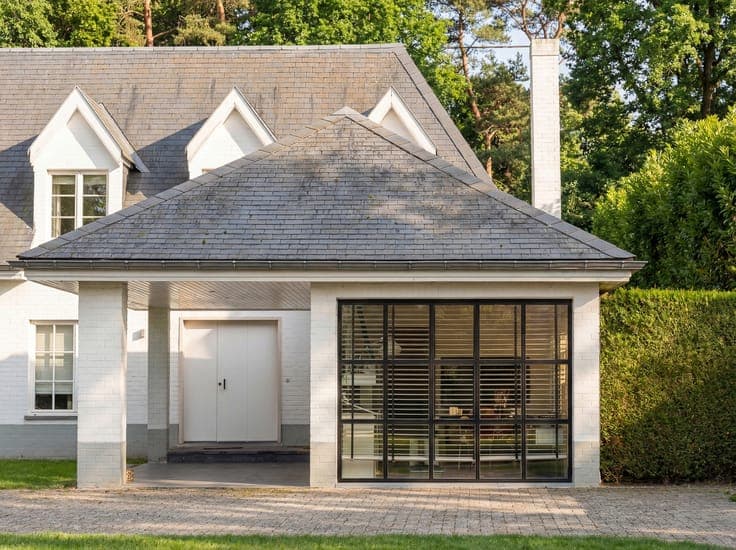 BEERSEL: Villa with swimming pool on 32 ares