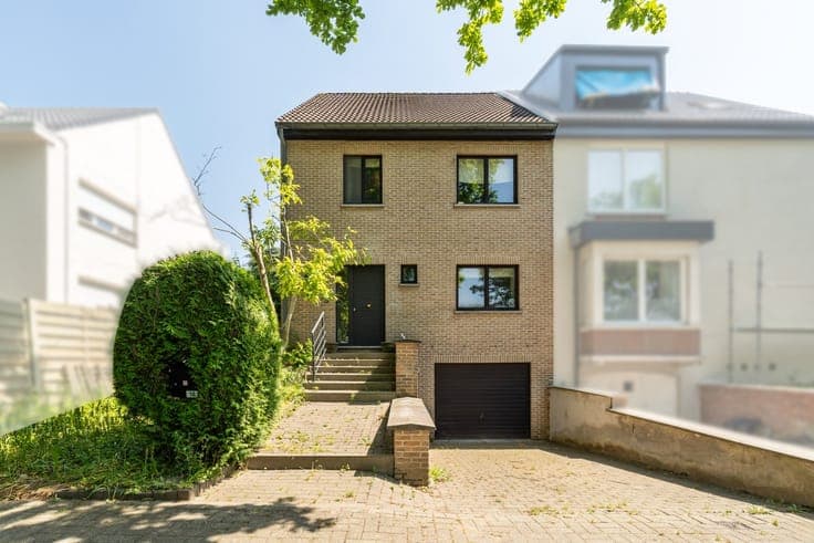 For sale in Meise: 4-bedroom semi-detached house