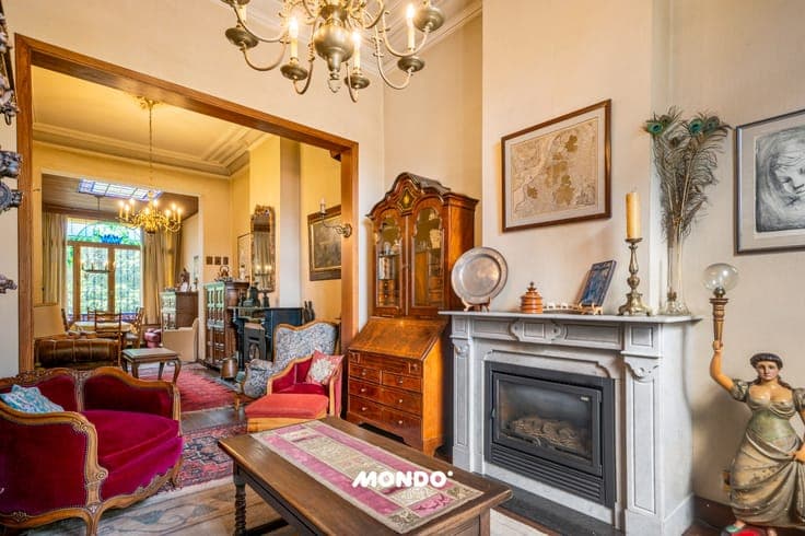 Characterful mansion with 4 bedrooms!