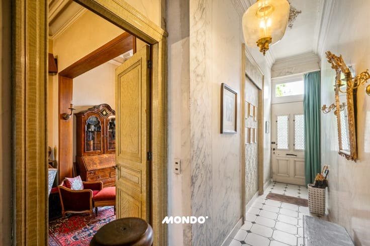 Characterful mansion with 4 bedrooms!