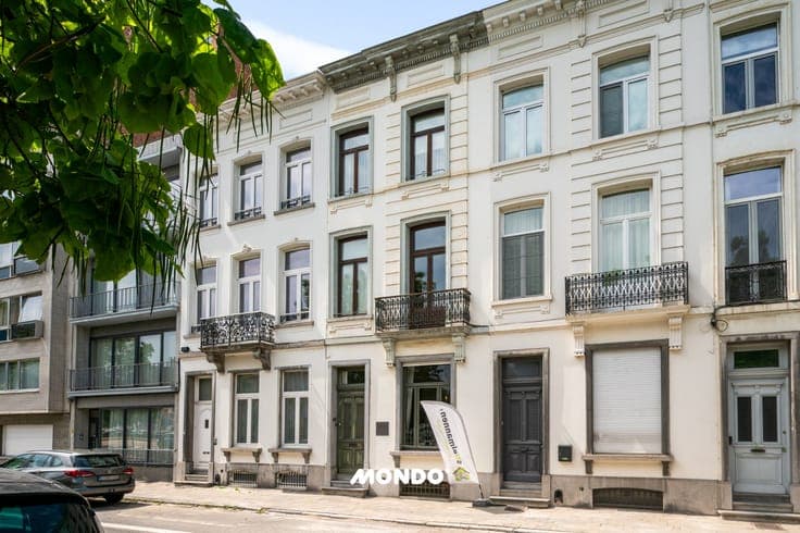 Characterful mansion with 4 bedrooms!