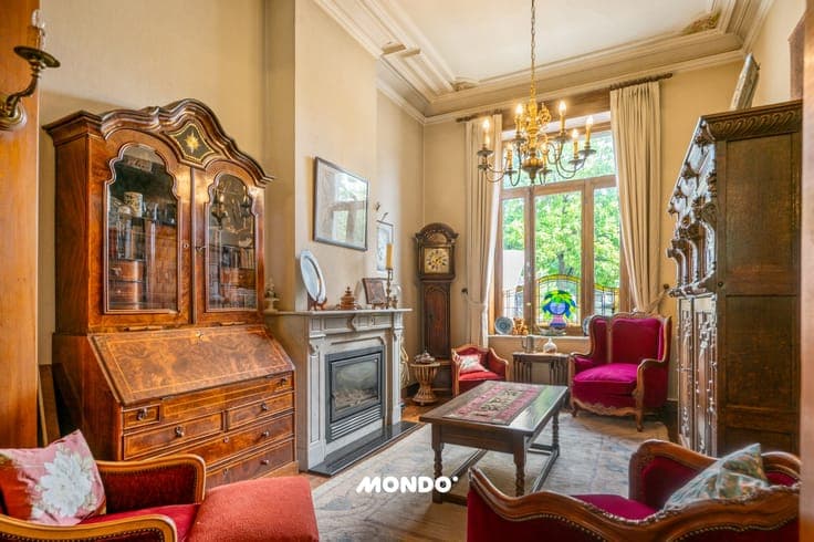 Characterful mansion with 4 bedrooms!