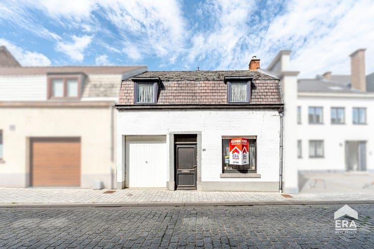 Property to renovate with potential in a prime location